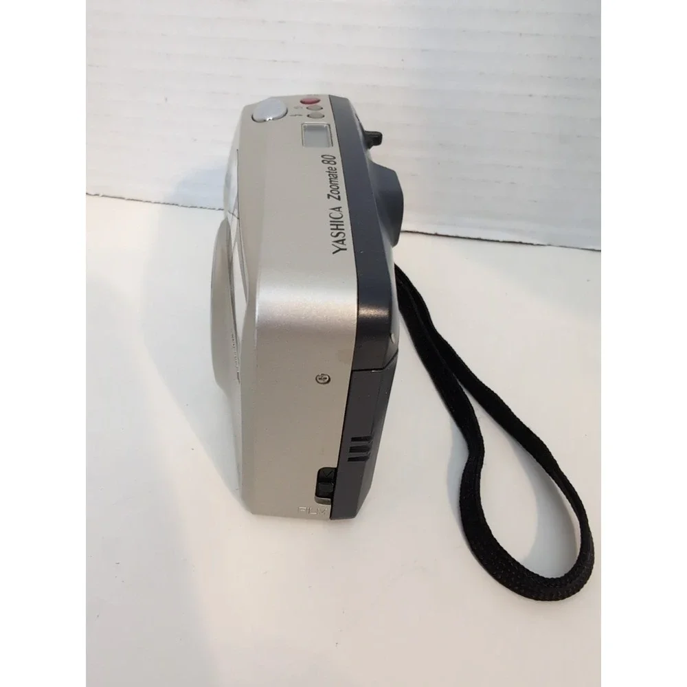 Yashica Zoomate 80 Point & Shoot 35mm Film Camera Untested Missing Battery Cover